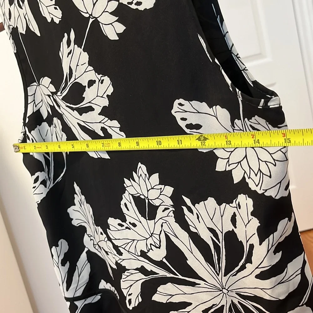 Banana republic black and white floral mini tie neck dress 0P - Picture 8 of 8